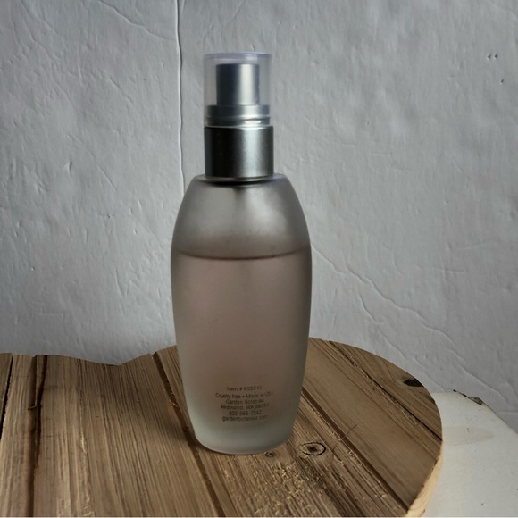 Garden Botanika Heart Eau de Parum 3.3 / 100 ml perfume - Picture 5 of 8